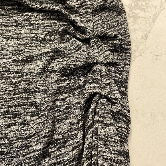 260. Aritzia Wilfred Free Kl Knit long sleeve dress dark Heather ex grey size S - Picture 5 of 8